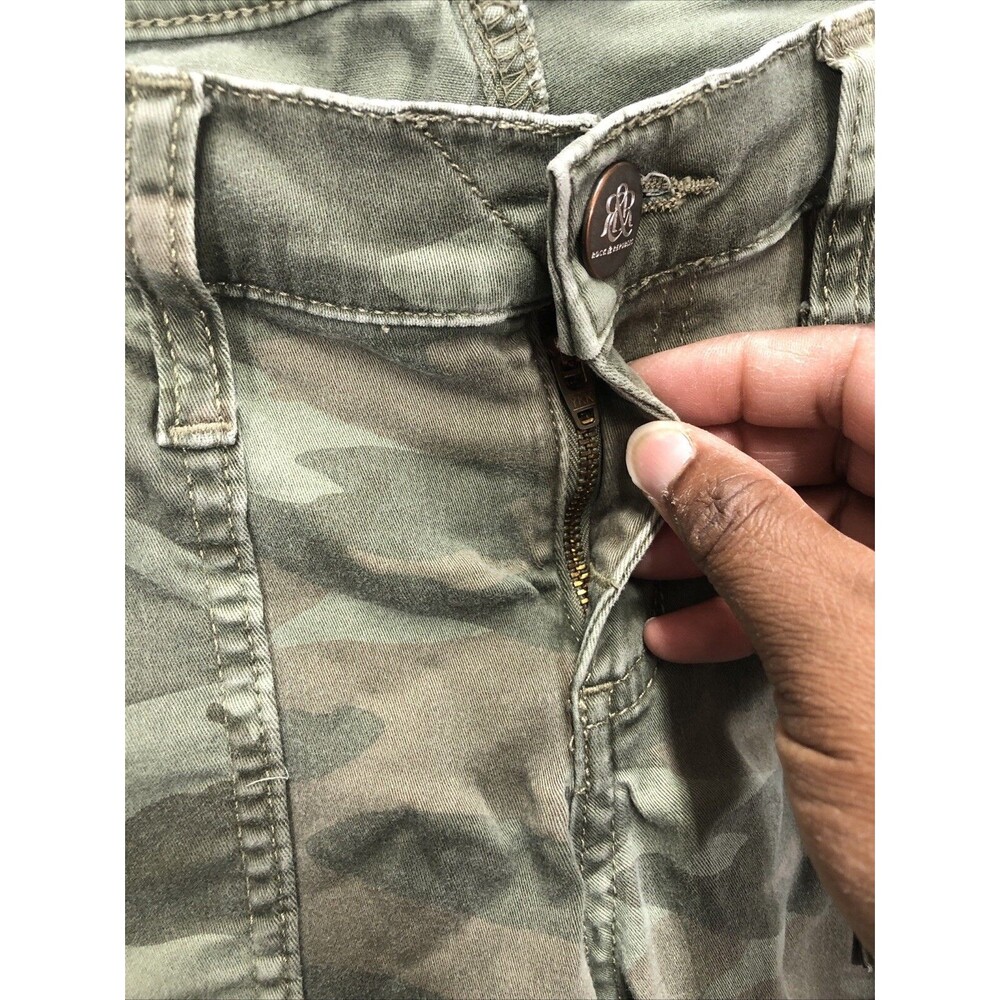 Rock Republic Women Cut Off Shorts Size 4 Camouflage Factory Destroyed - Picture 5 of 14